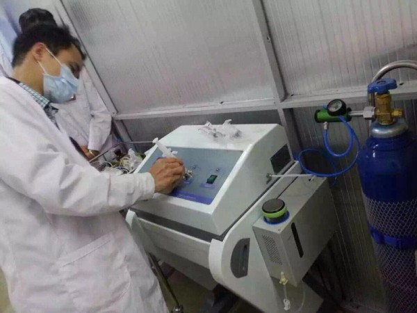 制作臭氧水推車式臭氧機(jī)
